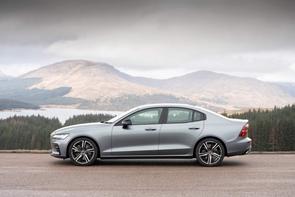 Looking for a reliable saloon...