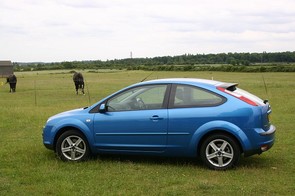 Hi, looking at a 2007 Ford Focus petrol.