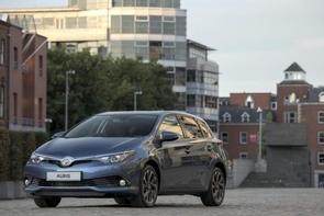 Can I get a front camera on an Auris?