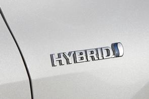 Older hybrid for under €10k?