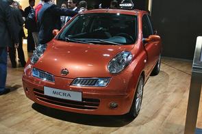 Belt or chain in a 2010 Nissan March?