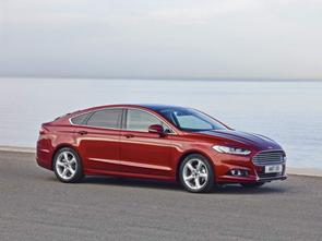 Does a 161 Mondeo 1.5 have a belt or chain?