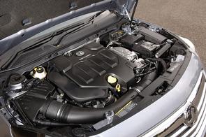 Does the Insignia have a timing belt?