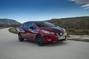 Has the diesel Micra a belt and DPF?