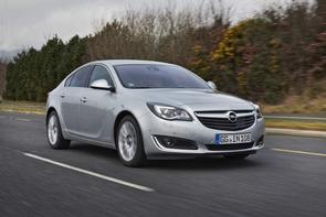 Belt or chain in an Insignia?