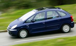 How long between belt changes in a 2006 Xsara Picasso?