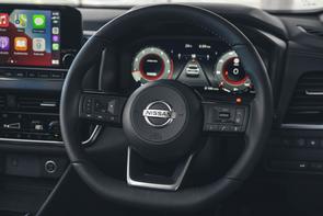 Can I turn off my Qashqai's digital speedo?