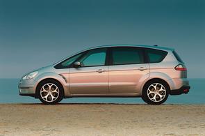 Are these car's gearboxes the same?
