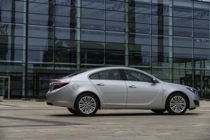 Belt or chain in my Insignia?