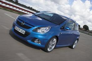 Has a 2008 Corsa OPC a timing belt?