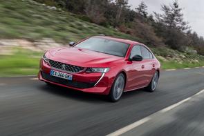 Does a Peugeot 508 GT have a belt or chain?