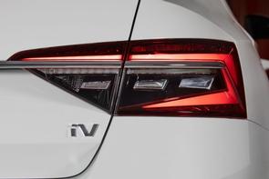 Belt or chain in a Superb iV?