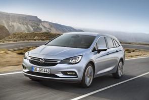 Does the 2016 diesel Astra have a chain?