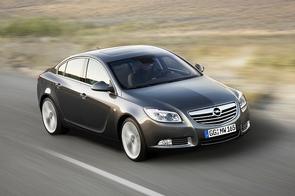 Does a 2012 Insignia have a timing belt?