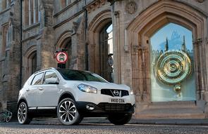 Does a 2012 Qashqai have a timing belt?
