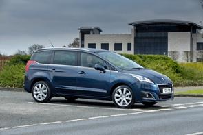 Belt or chain in a 2014 Peugeot 5008?