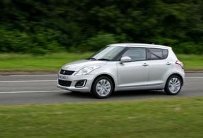 Is there a belt or chain in a 2013 Swift?
