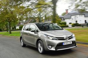 Which Verso is more expensive?