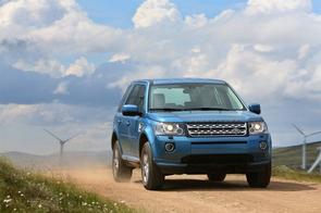 Belt or chain in a 2013 Freelander?