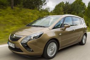 Belt or chain in a 2011 Zafira?