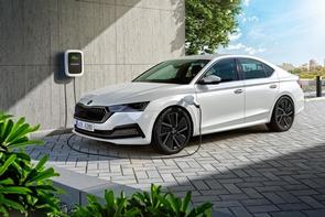 Looking for a big-booted PHEV...
