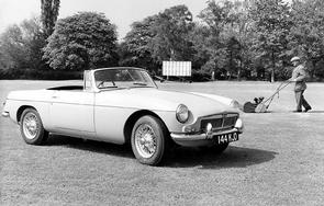 On what do I pay VAT on importing a vintage car?