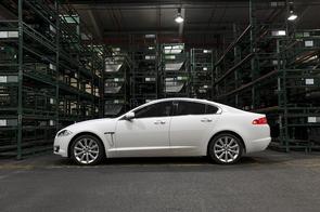 Belt or chain in a 2012 Jaguar XF diesel?