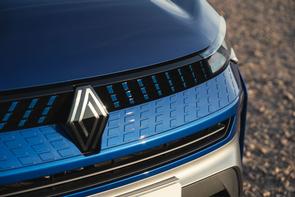Does the 2025 Renault Captur have a wet belt?