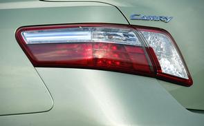 Can the Toyota Camry hybrid tow?
