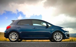 Market value of 09 Auris?