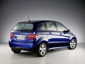What's the fuel consumption for this Merc?