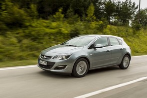 What's the price of a 2015 Astra?