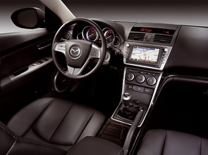 Which versions of the Mazda6 have a light interior?