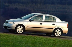 How much is my Astra Saloon worth?