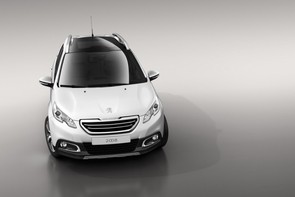 Is the Focus or the Peugeot 2008 bigger?