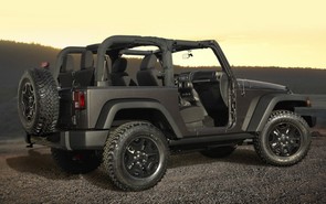 Looking for a 162 three-door SUV...
