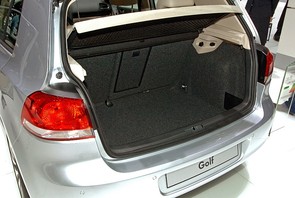 Looking to buy a 2009 Golf...