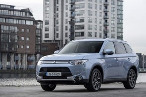 Thinking of getting a 151 Outlander...