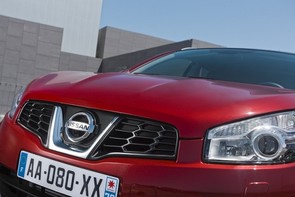 Volvo V50 or Nissan Qashqai?