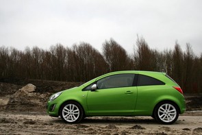 How much should I ask for an Opel Corsa?
