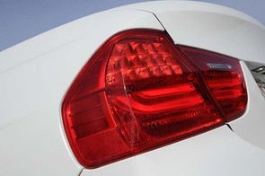 Does the 2011 BMW chain give trouble?
