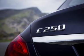 Difference between these Merc C-Classes?
