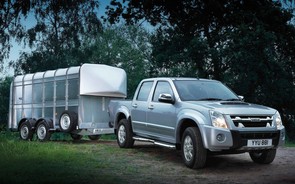 What cars are best for towing horse boxes?