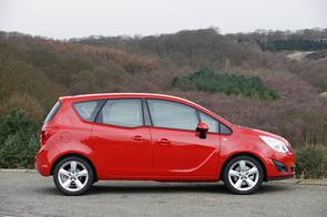 Belt or chain in a Meriva?