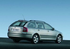 What estate or large hatch would you recommend with a budget under €6,000?