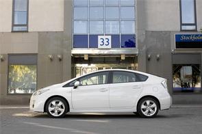 Best way to go from Avensis to Prius?