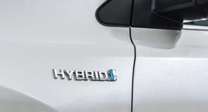 What is a hybrid car?