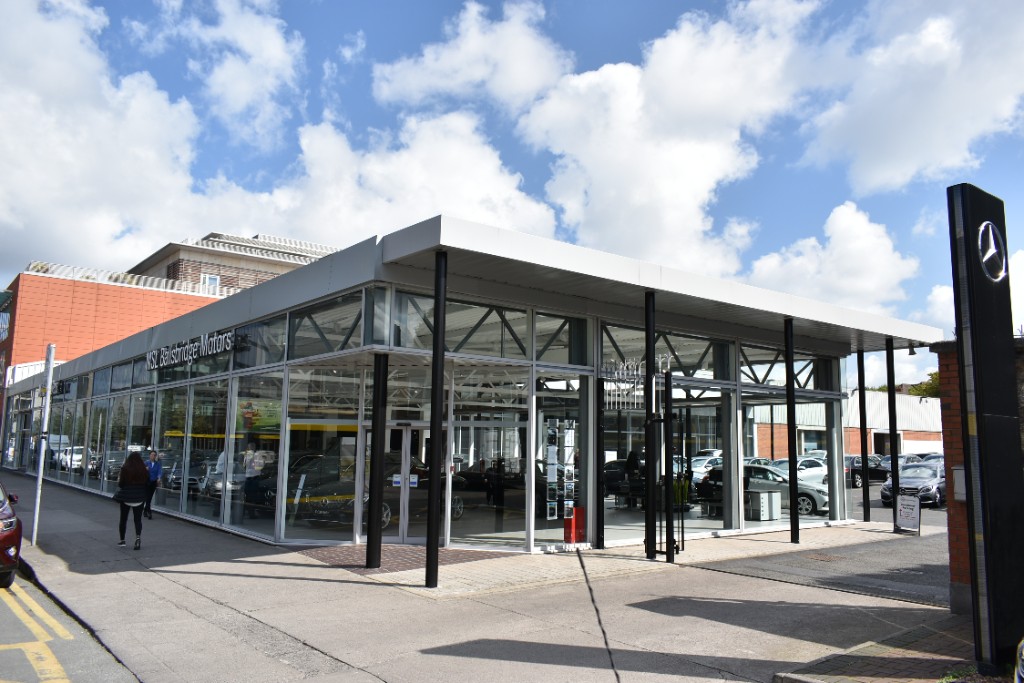MercedesBenz Ballsbridge Car dealership in Dublin Carzone