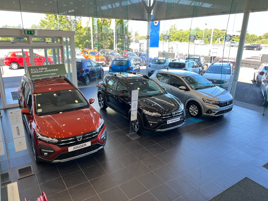 Kearys Renault & Dacia Midleton Car dealership in Cork Carzone