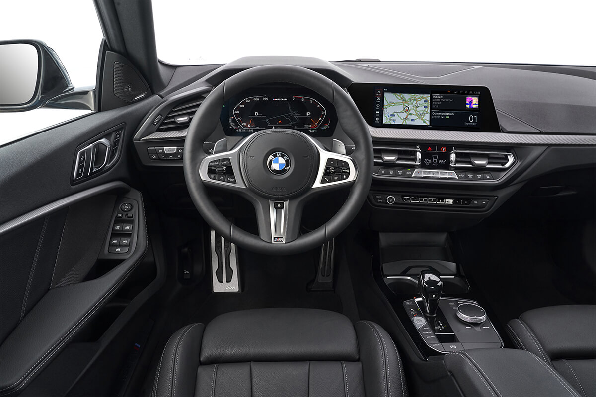 The BMW Operating System 7.0 display and control concept